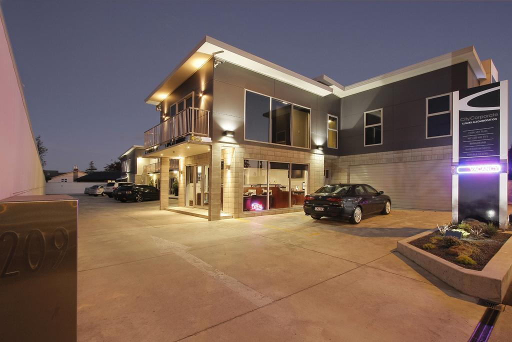 City Corporate Motor Inn Palmerston North Buitenkant foto
